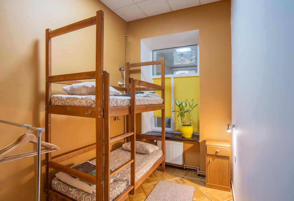 Hostel Berloga Odessa Eksteriør bilde